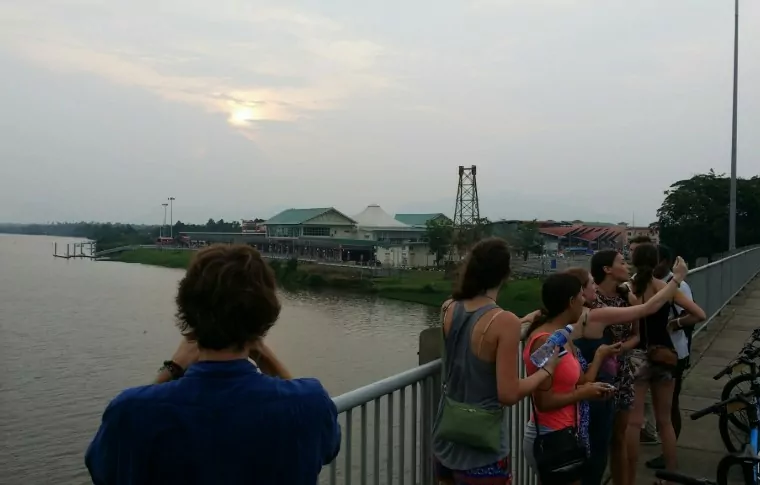 Sunset Kampong Bike Tour in Kuching